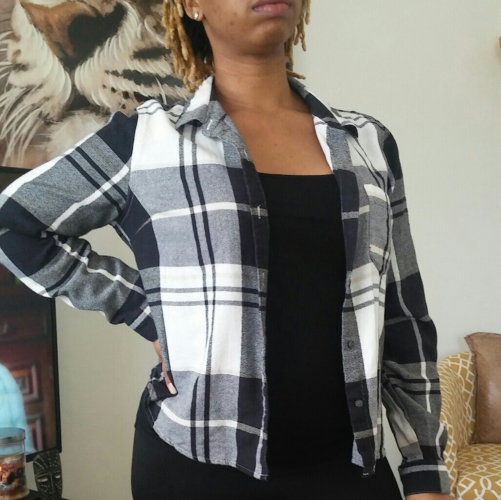 Old Navy Women button up old navy shirt